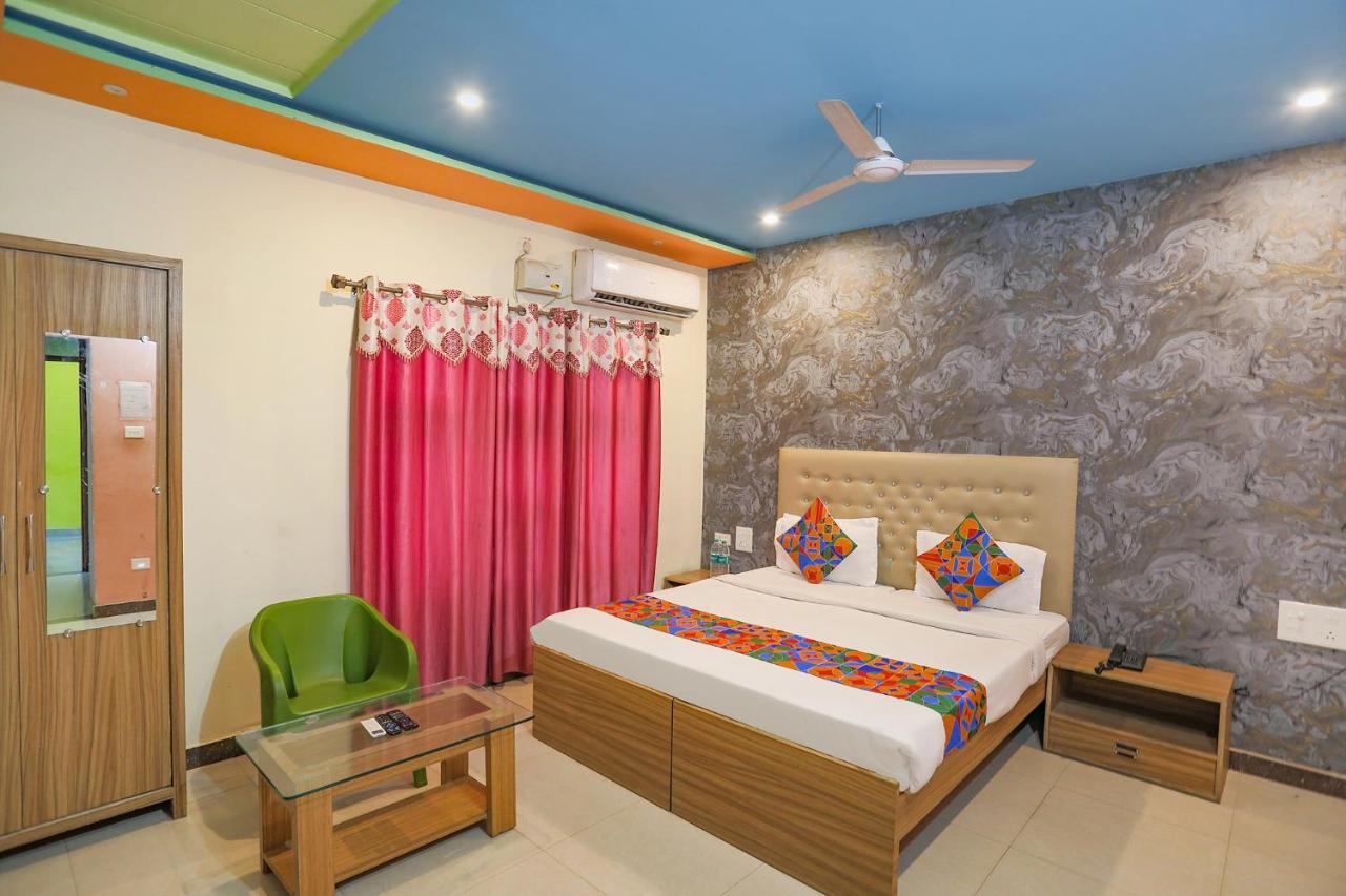 Fabhotel Kriti Green พาราณสี ภายนอก รูปภาพ