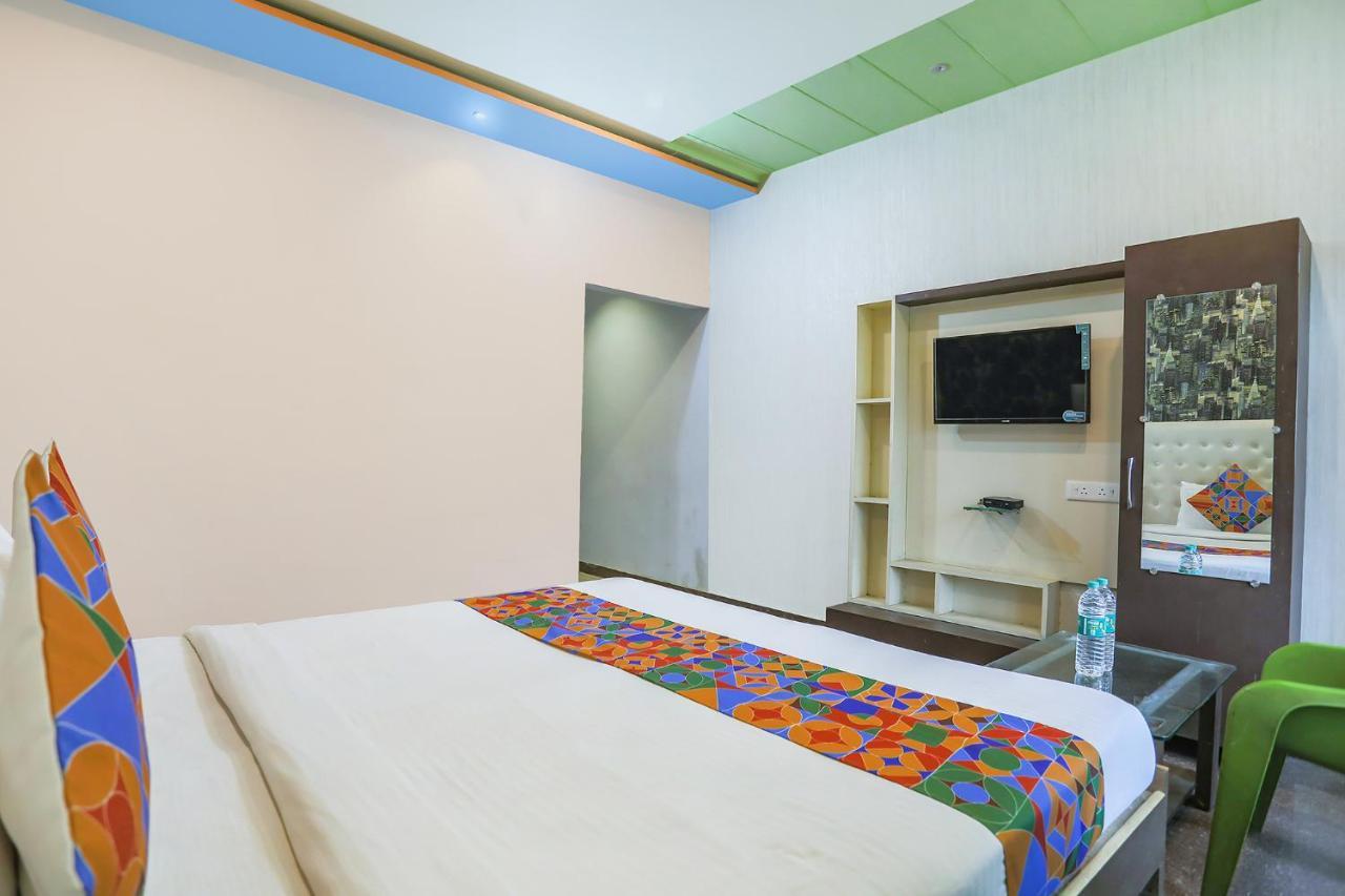 Fabhotel Kriti Green พาราณสี ภายนอก รูปภาพ
