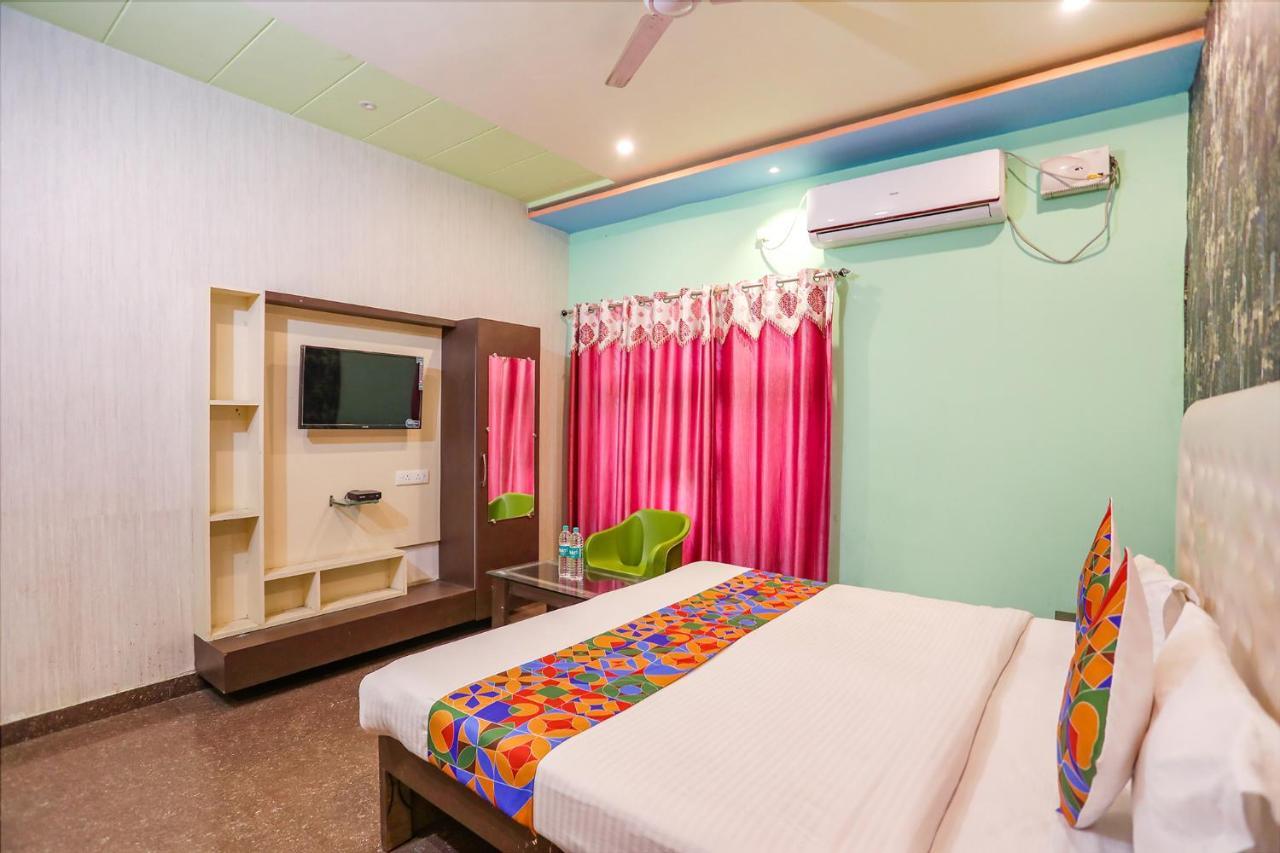 Fabhotel Kriti Green พาราณสี ภายนอก รูปภาพ