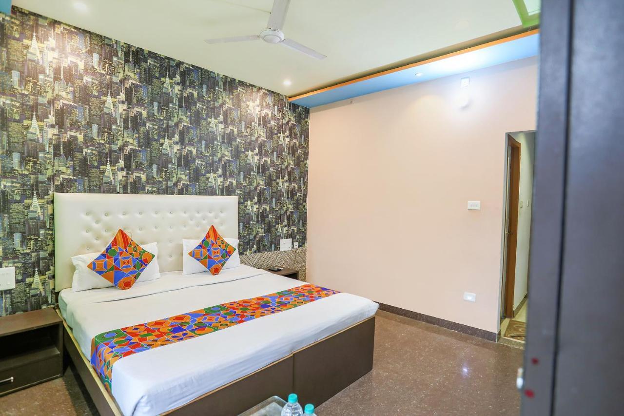 Fabhotel Kriti Green พาราณสี ภายนอก รูปภาพ